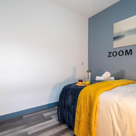 Апартаменты Autumn Oasis - Chic Studio In West Midlands Бирмингем Экстерьер фото